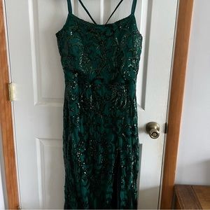 EMERALD GREEN PROM DRESS